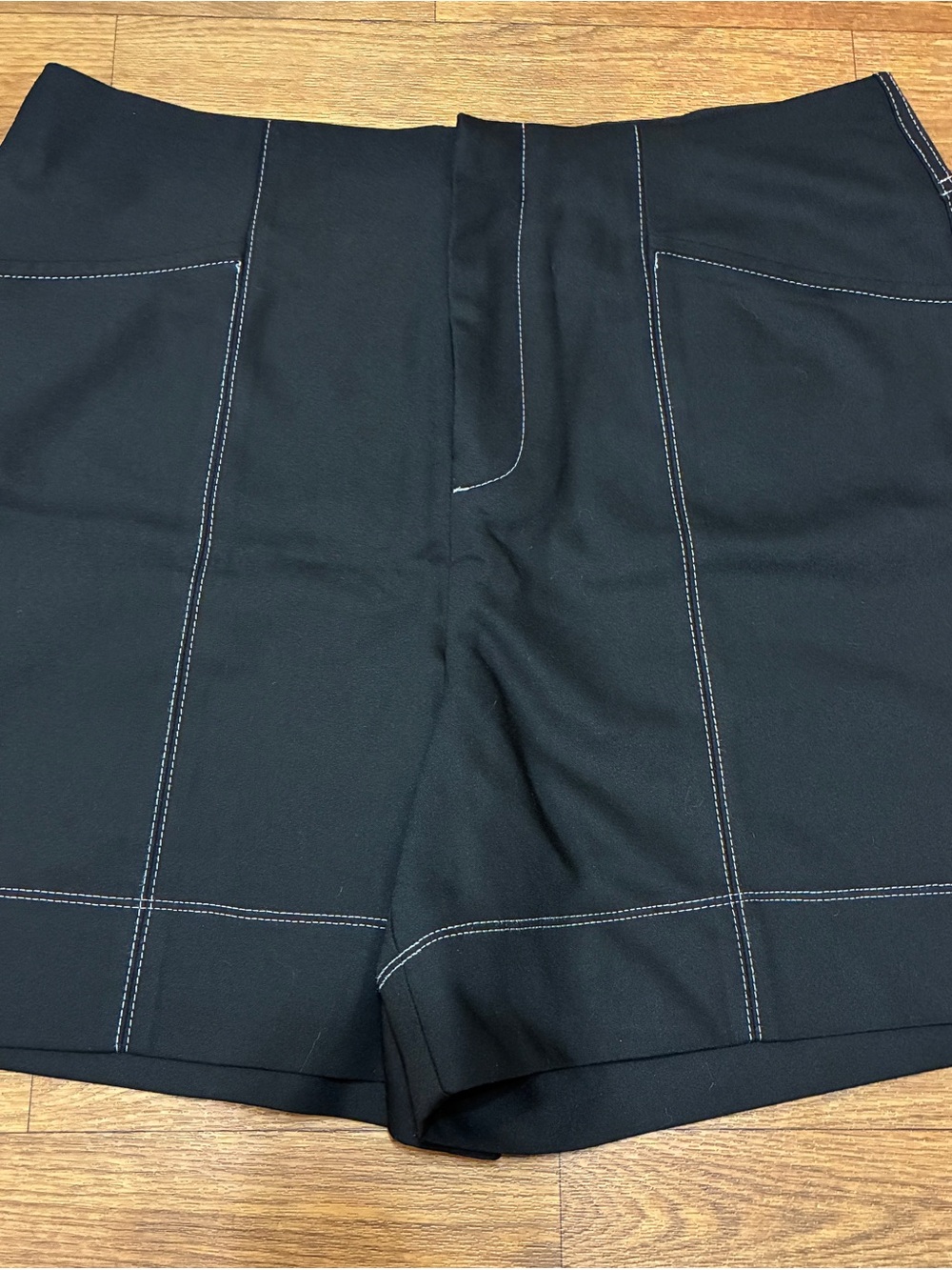 Women’s INC Black Stitch-Detail Shorts Size 10